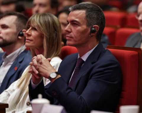 Spanish prosecutor asks judge to close corruption probe into PM Sanchez's wife