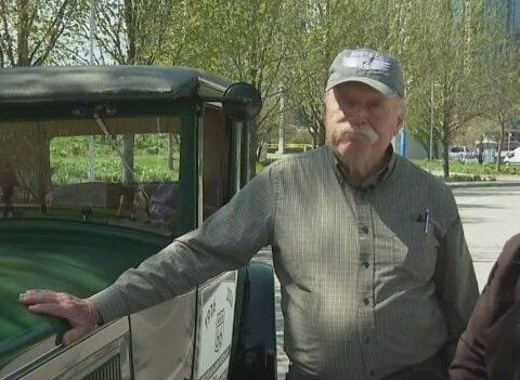 Oklahoma couple recreates quarter-century-old trip on Route 66 at Navy Pier