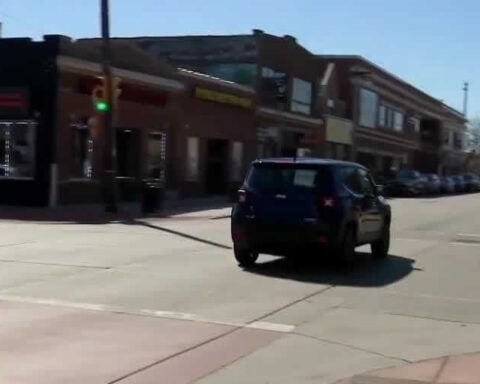 Milwaukee Common Council votes to rename Cesar Chavez Drive after abuse allegations