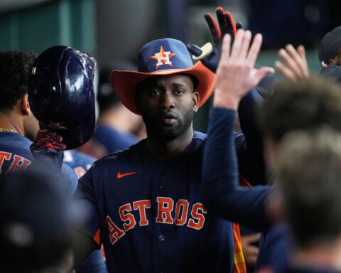 Astros' Yordan Alvarez leads MLB with 11 homers and one teammate is comparing him to Barry Bonds