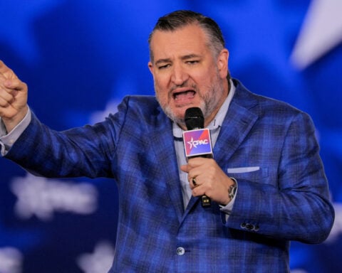 Senators raise concerns about US bailout of Spirit Airlines