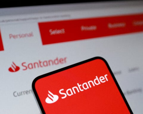 Santander suspends buyback pending shareholder approval of Webster deal in US