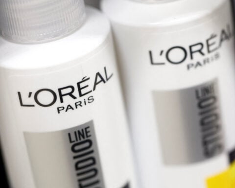 L'Oreal shares rise 8% on first-quarter sales beat