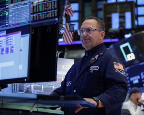 Tech checked as oil boils