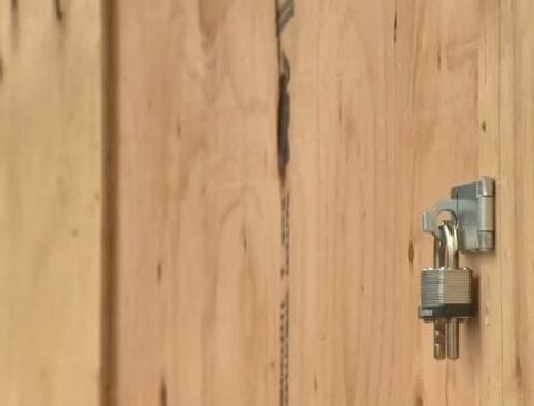 Jewelry store rammed by vehicle in violent break-in