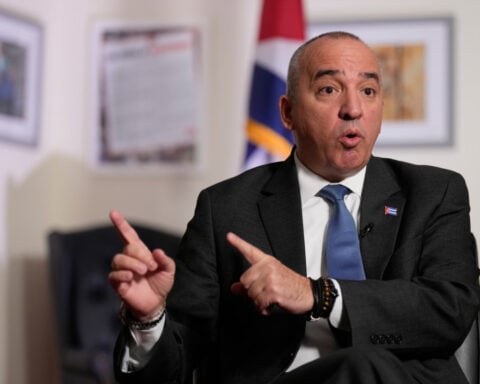 Cuban diplomat denies that releasing political prisoners is part of US negotiations