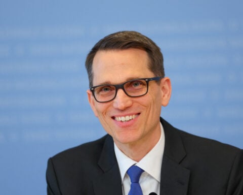 SNB's Schlegel says prolonged energy shock could lift inflation, hit growth