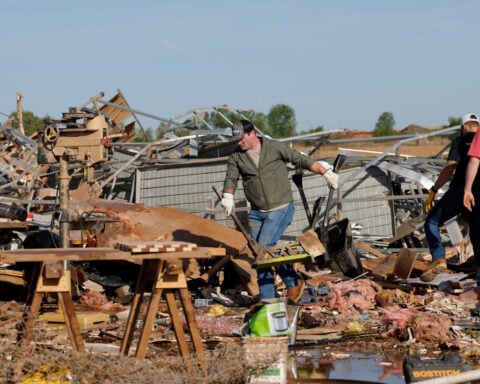 Violent tornado tears through Oklahoma town, damaging 40 homes but sparing lives