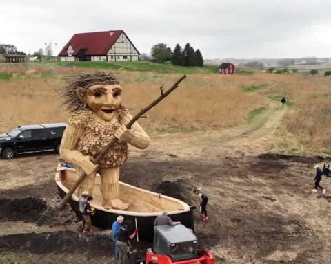 Giant wooden troll unveiled at Museum of Danish America in Elk Horn