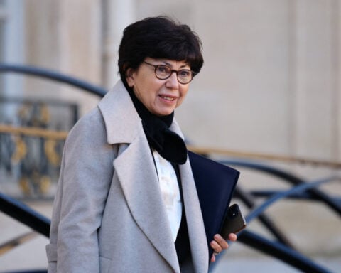 France kept climate change off G7 agenda to avoid clash with US