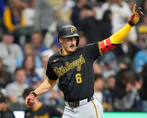 Skenes perfect into 7th, Griffin hits first 1st career homer in Pirates' 6-0 win over Brewers