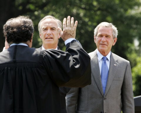 Dirk Kempthorne, former Idaho governor and U.S. Interior secretary, dies at 74