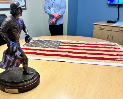 Dodgers honor Rick Monday’s dramatic 1976 flag rescue on its 50th anniversary