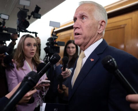 US Senator Tillis says he's ready to advance confirmation of Warsh as Fed chair