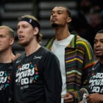 Sunday's NBA matchups: Spurs-Trail Blazers, Celtics-76ers, Lakers-Rockets, Cavaliers-Raptors