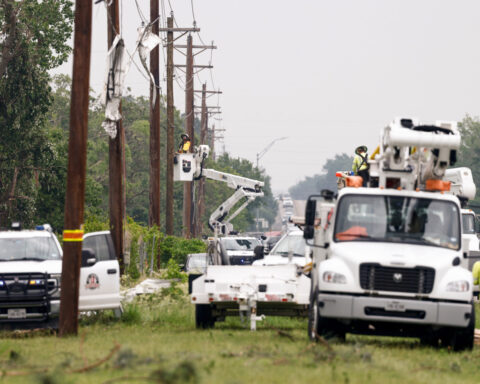Tornadoes in northern Texas leave at least 2 dead and destroy multiple homes