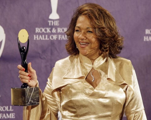 Nedra Talley Ross, the last surviving member of the 1960s bee-hived pop trio the Ronettes, dies