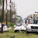 Fast-moving storms batter the Midwest, flooding streets and stranding commuters