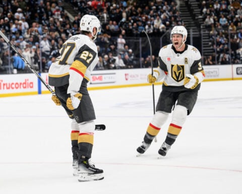 Theodore's overtime goal lifts Golden Knights to 5-4 win over Mammoth; series tied 2-all