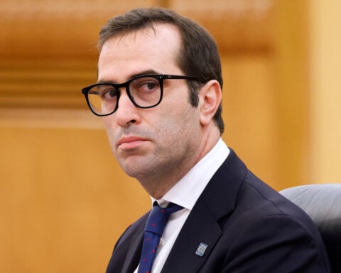 Spain sticks to 2.2% economic growth forecast, for now