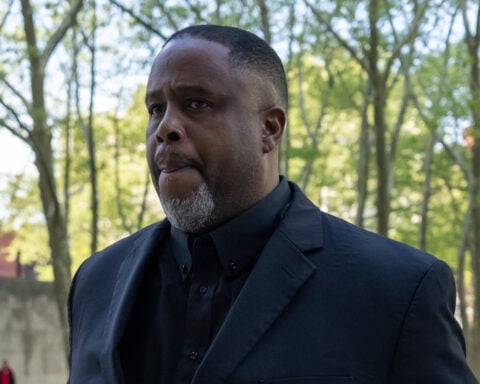 Ex-NBA player Damon Jones set to plead guilty in gambling sweep that netted more than 30 arrests