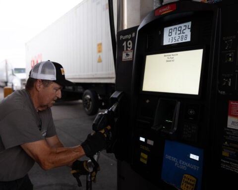 US consumer confidence inches higher in April despite Iran war, soaring gasoline prices