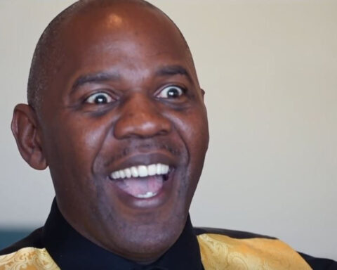 Driver uses taxi service to spread hope, help those in need