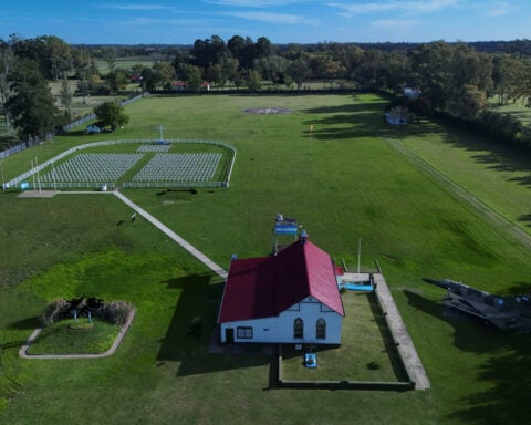 Argentina’s Milei walks fine line on Falklands amid US–UK tensions