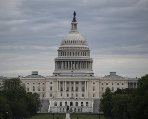 Trump budget officials urge House Republicans to concede in DHS standoff