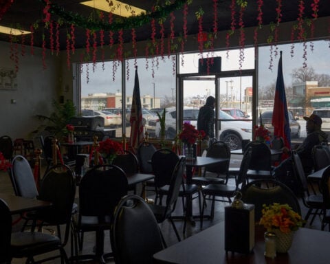 Supreme Court examines Trump's move against Haitian and Syrian immigrants