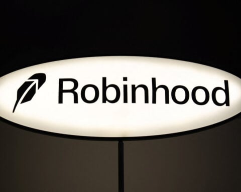 Robinhood shares fall as crypto slump dents trading volume growth