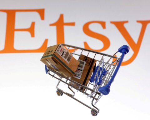 Online marketplace Etsy beats revenue estimates on steady demand