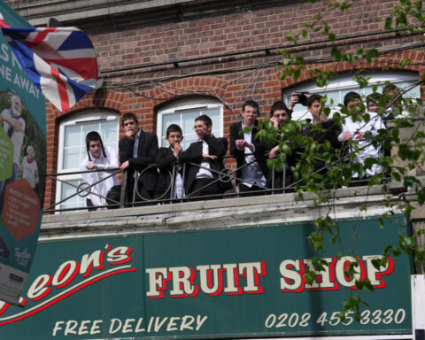 London police say stabbing of 2 Jewish men is an act of terrorism