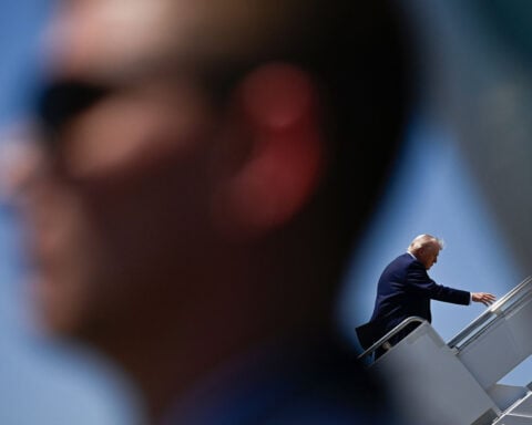 Trump sees blockade extension as best option for forcing Iran back to the negotiating table