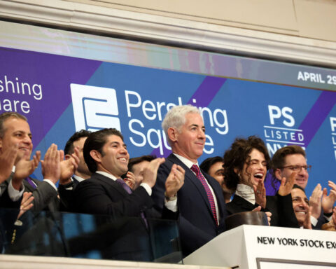 Pershing Square's shares start trading at $24 in NYSE debut