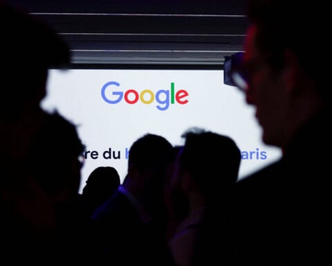 Alphabet revenue tops expectations on record quarter for cloud unit