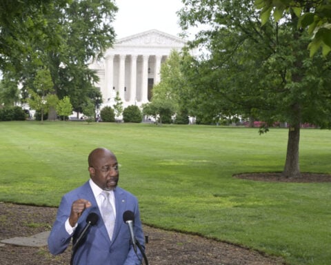 Supreme Court weakens the Voting Rights Act and aids GOP efforts to control the House