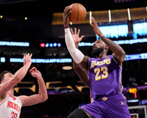 Rockets beat Lakers 99-93 in Game 5, avoiding playoff elimination for the 2nd straight game