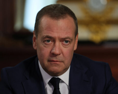 Russia's Medvedev questions US suitability to play role of conflict mediator