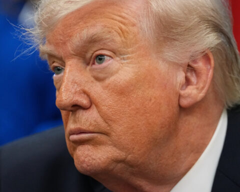 A Trump order aims to help more people get retirement savings plans in time for a new federal match