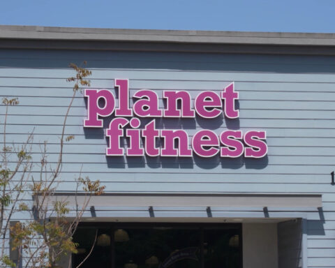 Teen sues Planet Fitness after police announce investigation into hidden recordings