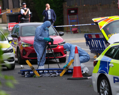 Keir Starmer booed by protesters amid London stabbing incident