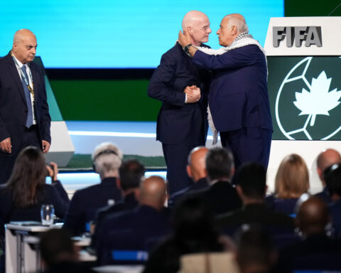 Palestinian and Israeli soccer officials refuse to shake hands at FIFA Congress