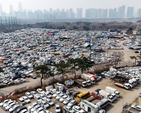 South Korean April exports rise 48.0% y/y as chip boom extends