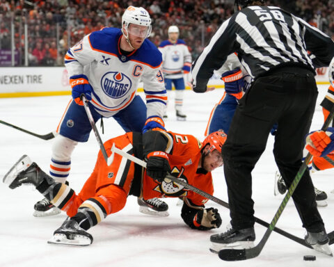 Carlsson, Terry lead Ducks to 5-2 win in Game 6, eliminating the 2-time conference champ Oilers