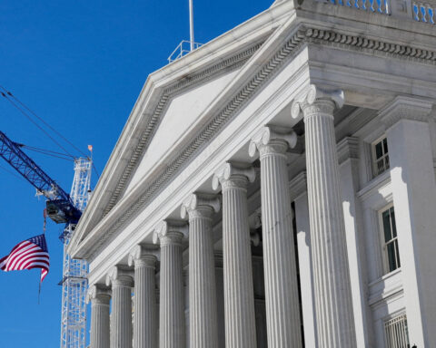 US Treasury seen holding coupon sizes steady, leaning on bills as tariff refunds loom