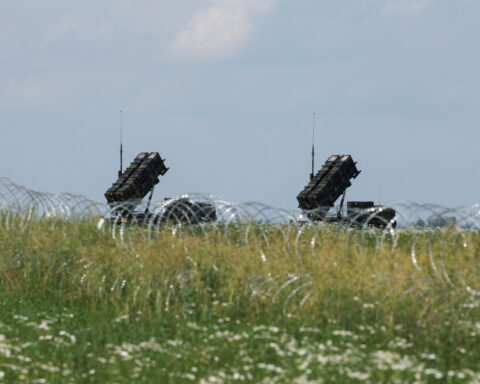 US warns European allies including UK and Poland of arms shipment delays, FT reports