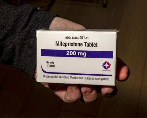 Appeals court blocks FDA rule that allows women to obtain abortion drugs by mail