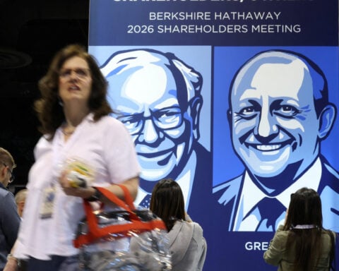 Berkshire Hathaway profit rises despite consumer stress, cash sets record