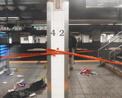 Video of NYC police killing machete-wielding man at Grand Central station released